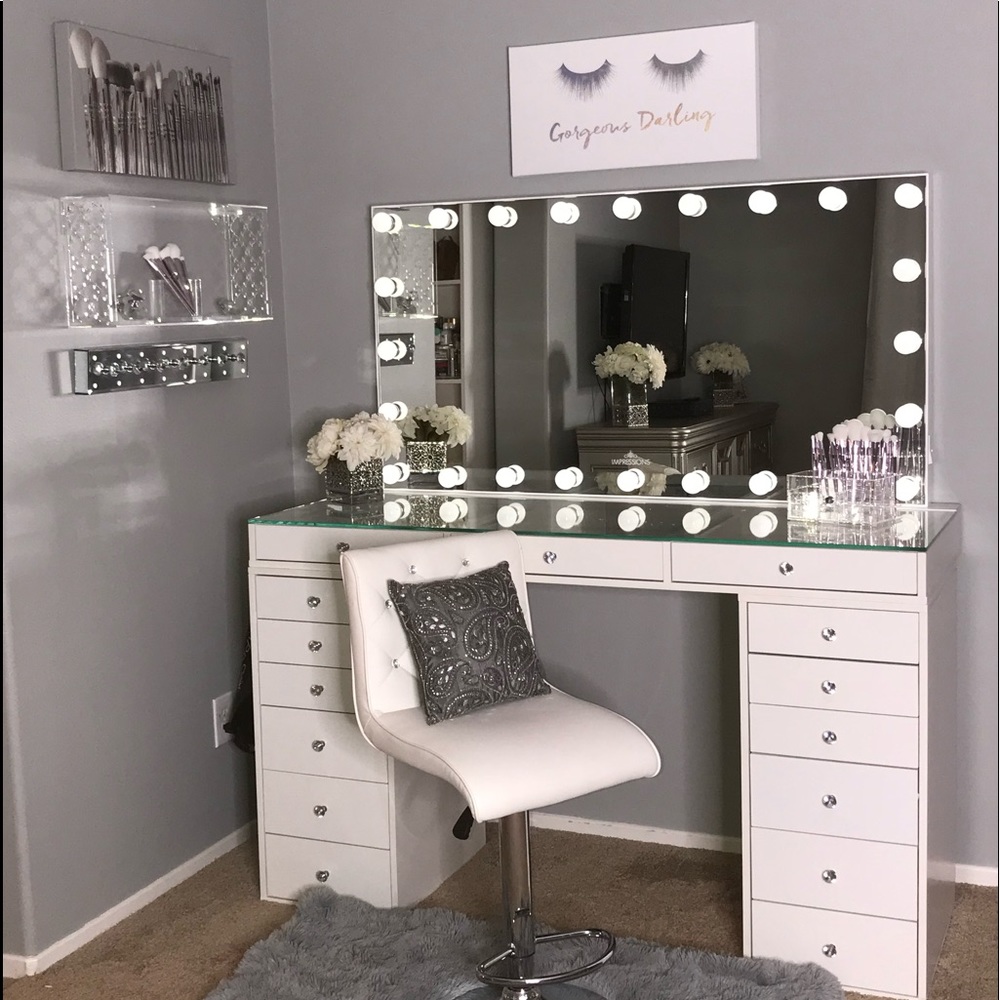 Hello everyone, my name is Alyhed